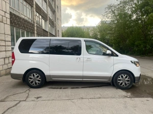 Hyundai H-1 (Grand Starex)